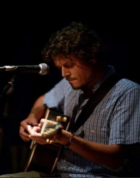 César Torres